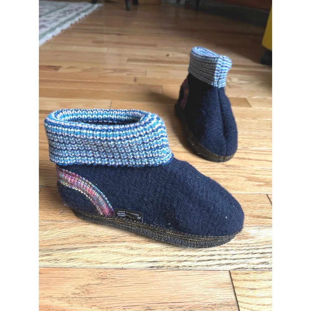 Made in Austria Navy Boiled Virgin Wool Ankle Slipper Booties EU 32 Multi Knit‎